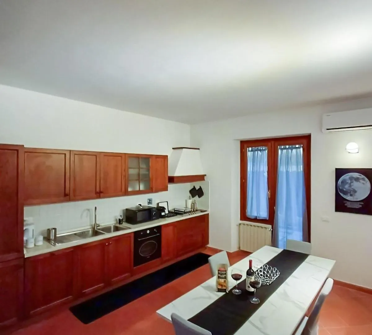 Apartment Comodo Appartamento Con 2 Giardini E Vasca Idromassaggio Florence